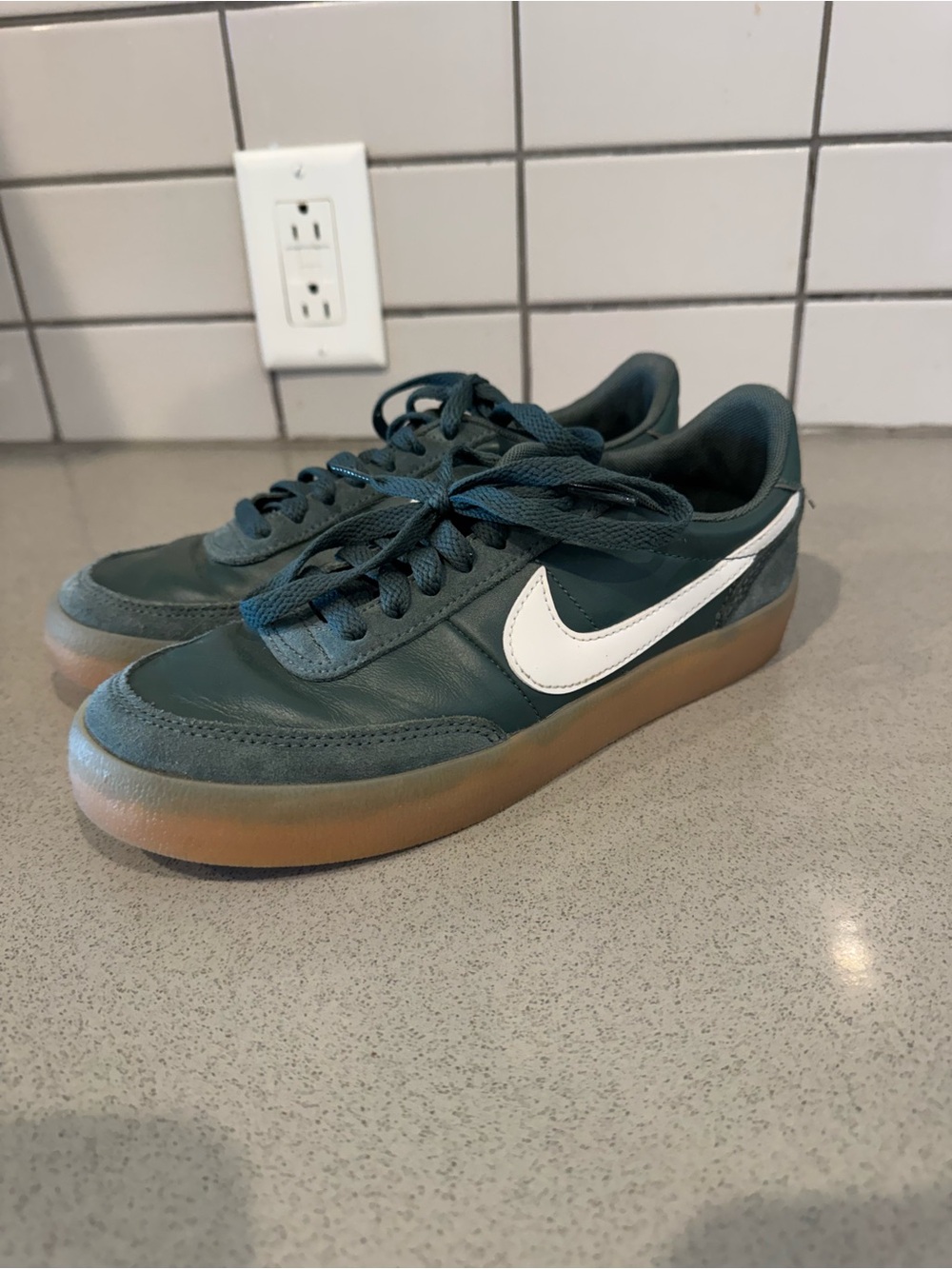 Nike Women’s Dark Teal Low-Top Sneakers with White Swoosh